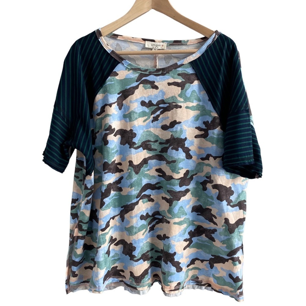 UMGEE Camo Striped Short Sleeve T-shirt NWT